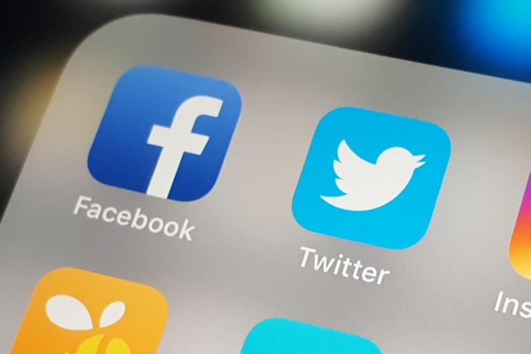 Facebook and Twitter remove hundreds of accounts linked to Iran, Russia and Venezuela