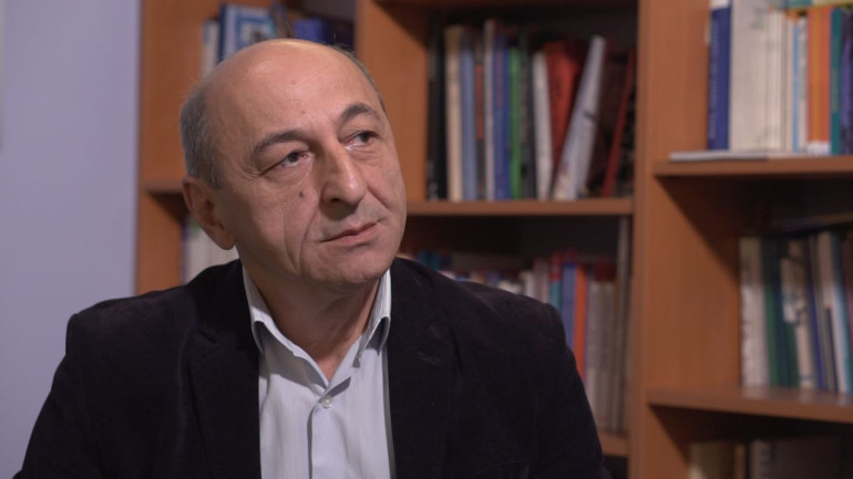 Օրհներգի փոփոխությունն այն հարցը չէ, որը պետք է հրապարակ նետվի, քննարկվի և զբաղեցնի մարդկանց. դա Ալեն Սիմոնյանի անձնական նախաձեռնությունն է. Վասակ Դարբինյան