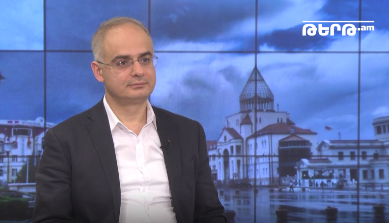 Լուծումներ առաջարկող քաղաքական ուժերի դեֆիցիտ կա. խոսում են ցանկություններից, իրար վրա ցեխ են շպրտում, շշպռում, բայց լուծումներ չեն առաջարկում. Լևոն Զուրաբյան (տեսանյութ) Լուծումներ առաջարկող քաղաքական ուժերի դեֆիցիտ կա. խոսում են ցանկություններից, իրար վրա ցեխ են շպրտում, շշպռում, բայց լուծումներ չեն առաջարկում. Լևոն Զուրաբյան (տեսանյութ)