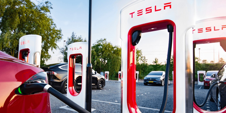 Tesla-ն էլեկտրական մեքենաները 15 րոպեում լիցքավորելու տեխնոլոգիա է մշակել