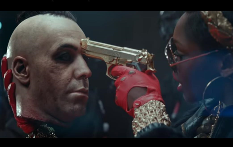 Rammstein-ի նոր տեսահոլովակը սկանդալ է առաջացրել. խմբին մեղադրել են Հոլոքոստը գռեհկացնելու համար (տեսանյութ)