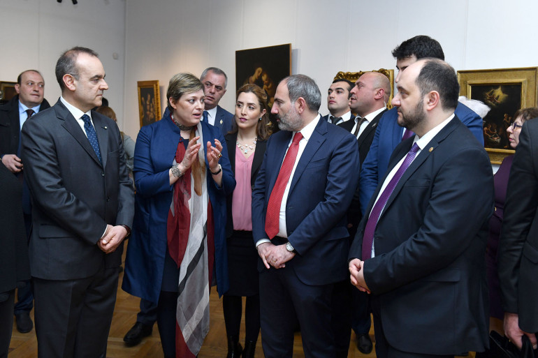 Վարչապետի բարձր հովանու ներքո բացվել է Հայաստանում Իտալիայի դեսպանության նախաձեռնությամբ կազմակերպված ցուցահանդեսը