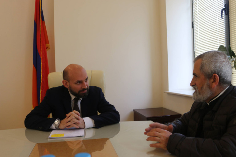 ԱՄՆ ավելի քան 70 կոնգրեսական միացել է Ադամ Շիֆի ու Գուս Բիլիրակիսի՝ Հայոց ցեղասպանության վերաբերյալ նոր բանաձև ներկայացնելու նախաձեռնությանը ԱՄՆ ավելի քան 70 կոնգրեսական միացել է Ադամ Շիֆի ու Գուս Բիլիրակիսի՝ Հայոց ցեղասպանության վերաբերյալ նոր բանաձև ներկայացնելու նախաձեռնությանը