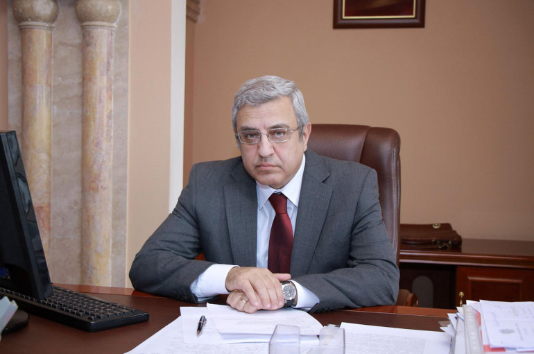 ՀՀ-ն՝ որպես լիիրավ անդամ, Բոլիվիայի մայրաքաղաքում մասնակցել է Հնագույն քաղաքակրթությունների ֆորումի 2-րդ նախարարական համաժողովին. Մատենադարանի տնօրեն