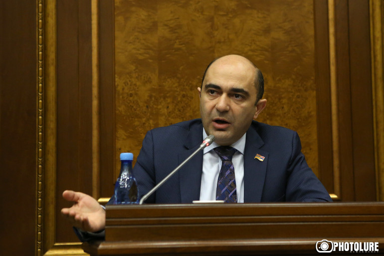 Չեմ ուզում հավատալ, որ սա իշխանությունն է անում, կան ոչինչ չարած մարդիկ, որ փորձում են երևալ. Գ. Ծառուկյանը՝ մանդատը վայր դնելու պահանջի մասին (տեսանյութ) Չեմ ուզում հավատալ, որ սա իշխանությունն է անում, կան ոչինչ չարած մարդիկ, որ փորձում են երևալ. Գ. Ծառուկյանը՝ մանդատը վայր դնելու պահանջի մասին (տեսանյութ)