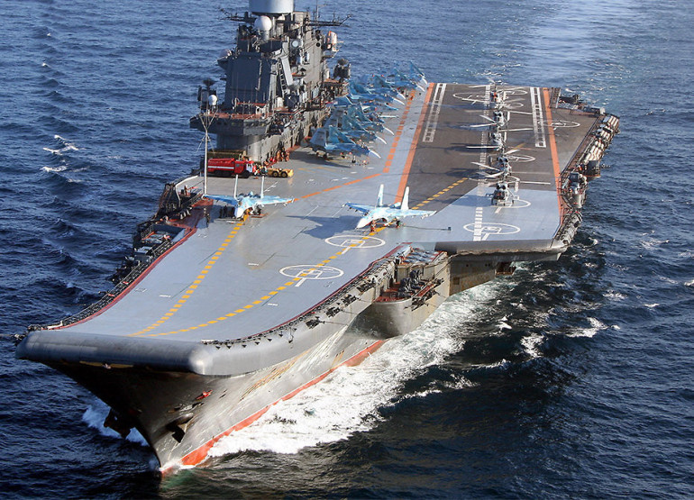 Разработка первого российского атомного авианосца начнется в 2023 году - источник