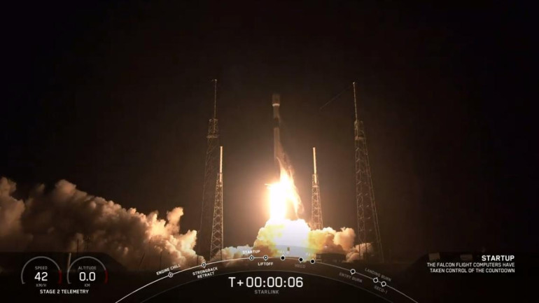 SpaceX вывела на орбиту 60 спутников для раздачи «глобального интернета»