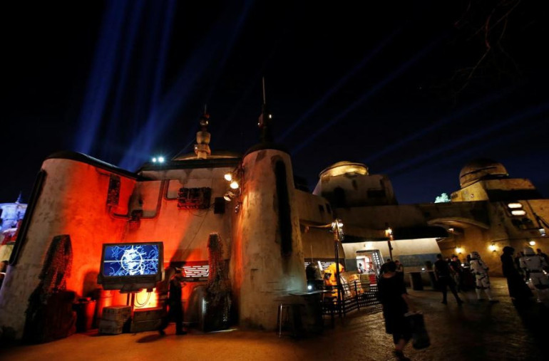 Disney aims to thrill 'Star Wars' fans 'of all kinds' at US parks
 