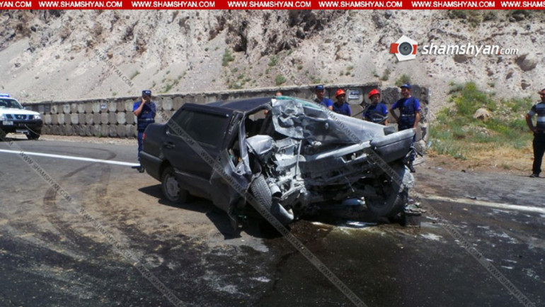 Քաղաքացիները բջջային հեռախոսի հավելվածով կկարողանան ոստիկանություն փոխանցել իրավախախտման վերաբերյալ էլեկտրոնային հաղորդագրություն. նոր նախագիծ