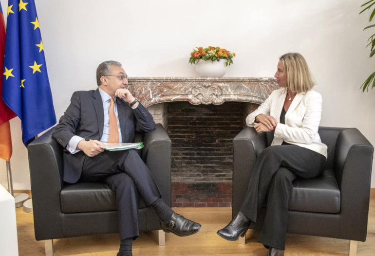 Zohrab Mnatsakanyan meets with EU’s Mogherini in Brussels Zohrab Mnatsakanyan meets with EU’s Mogherini in Brussels