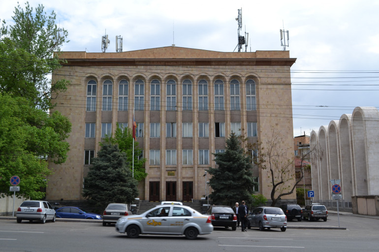 ՍԴ-ն մերժել է Քոչարյանի պաշտպանի՝ 300.1 հոդվածի գործողությունը կասեցնելու վերաբերյալ միջնորդությունը. ըստ պաշտպանի՝ ընթացակարգային որոշում է ՍԴ-ն մերժել է Քոչարյանի պաշտպանի՝ 300.1 հոդվածի գործողությունը կասեցնելու վերաբերյալ միջնորդությունը. ըստ պաշտպանի՝ ընթացակարգային որոշում է