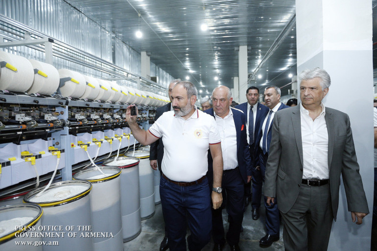 Նիկոլ Փաշինյանը մասնակցել է Մարալիկի բամբակամանվածքային գործարանի վերագործարկմանը Նիկոլ Փաշինյանը մասնակցել է Մարալիկի բամբակամանվածքային գործարանի վերագործարկմանը
