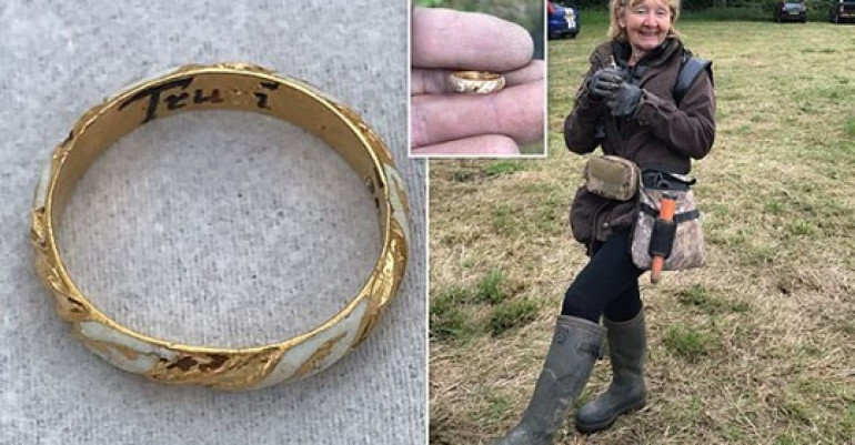 Metal-detecting grandmother, 66, discovers delicate gold ring in field near Shakespeare Hall