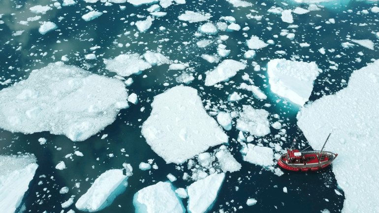 Greenland's ice faces melting 'death sentence'