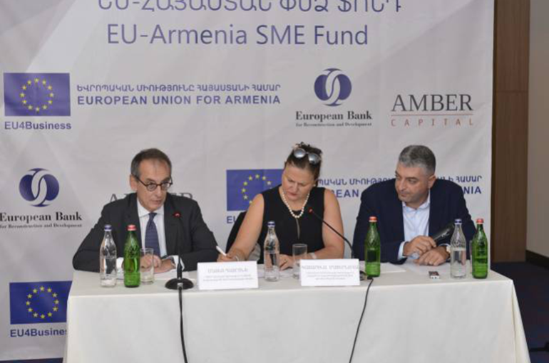 Վայոց Ձորի մարզպետը մասնակցել է համազգեստով ՊՆ փոխգնդապետին ծեծելու միջադեպին, ձերբակալվել է մարզպետի օգնականը. հարուցվել է քրեական գործ Վայոց Ձորի մարզպետը մասնակցել է համազգեստով ՊՆ փոխգնդապետին ծեծելու միջադեպին, ձերբակալվել է մարզպետի օգնականը. հարուցվել է քրեական գործ