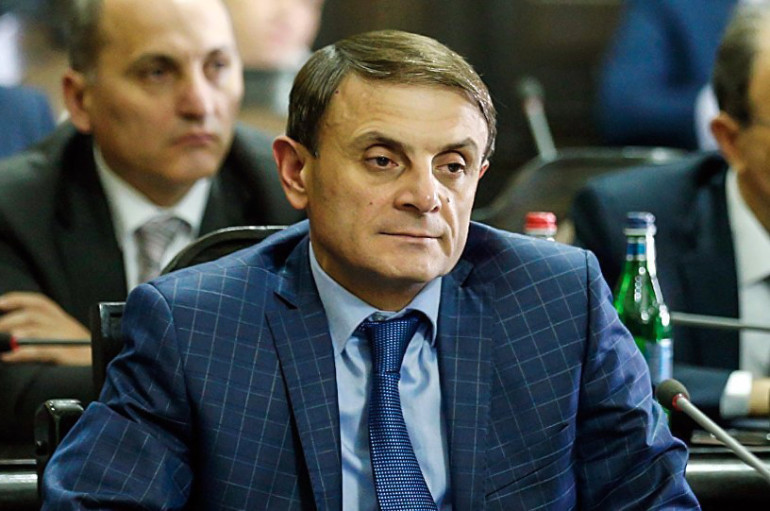 Валерий Осипян освобожден от должности главного советника премьер-министра Армении Валерий Осипян освобожден от должности главного советника премьер-министра Армении