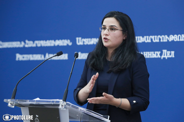 Armenia's Foreign Ministry taking 'all possible steps' in aid to compatriots wishing to leave northern Syria Armenia's Foreign Ministry taking 'all possible steps' in aid to compatriots wishing to leave northern Syria