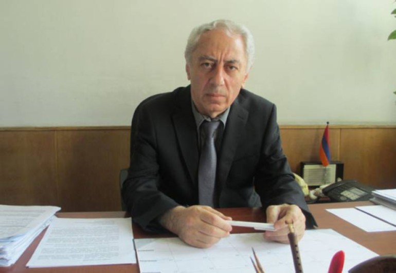 ՍԴ աշխատակազմի նախկին ղեկավարն Արսեն Բաբայանի գործով իր ցուցմունքում պնդել է՝ գրությունն ԱԺ են ուղարկել մարտի 2-ին․ hraparak.am ՍԴ աշխատակազմի նախկին ղեկավարն Արսեն Բաբայանի գործով իր ցուցմունքում պնդել է՝ գրությունն ԱԺ են ուղարկել մարտի 2-ին․ hraparak.am