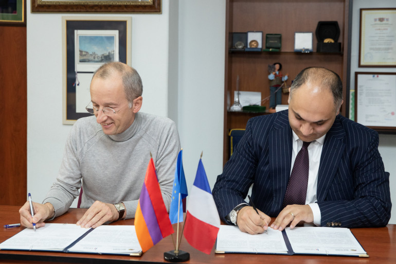 ՀՀ ՏՄՊՊՀ-ն և Հայաստանում ֆրանսիական համալսարանը համագործակցության հուշագիր են ստորագրել ՀՀ ՏՄՊՊՀ-ն և Հայաստանում ֆրանսիական համալսարանը համագործակցության հուշագիր են ստորագրել