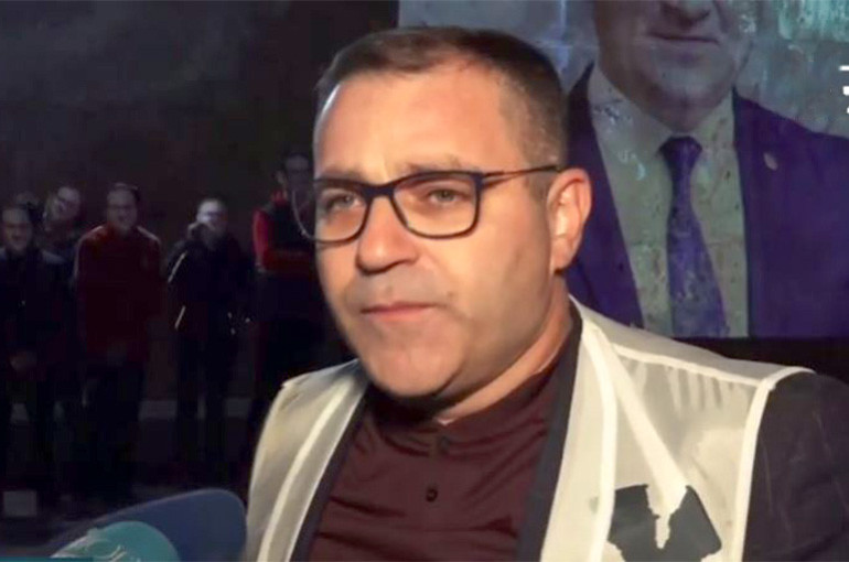 Ցուցադրվեց «Ազատագրել քաղբանտարկյալ Արսեն Բաբայանին» ֆուտուրիստական ներկայացումը Ցուցադրվեց «Ազատագրել քաղբանտարկյալ Արսեն Բաբայանին» ֆուտուրիստական ներկայացումը