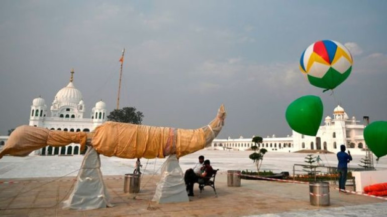 Indian pilgrims ‘on historic visit’ to Pakistan temple