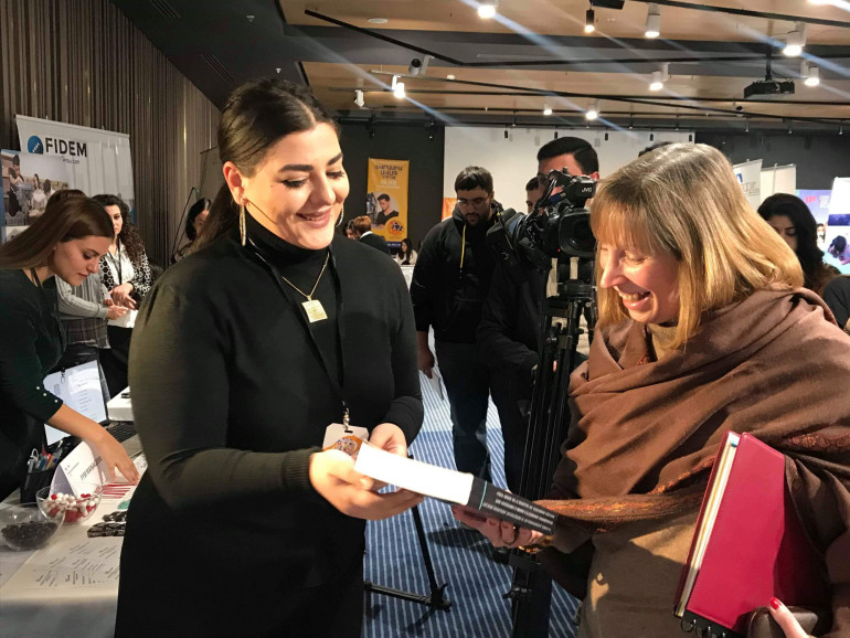«Ձեռնարկատիրական ջիղը Հայաստանում ամենուր ակնառու է». ՀՀ-ում ԱՄՆ դեսպան Լ. Թրեյսին ելույթ է ունեցել Կարիերայի և ձեռնարկատիրության երրորդ տոնավաճառին «Ձեռնարկատիրական ջիղը Հայաստանում ամենուր ակնառու է». ՀՀ-ում ԱՄՆ դեսպան Լ. Թրեյսին ելույթ է ունեցել Կարիերայի և ձեռնարկատիրության երրորդ տոնավաճառին