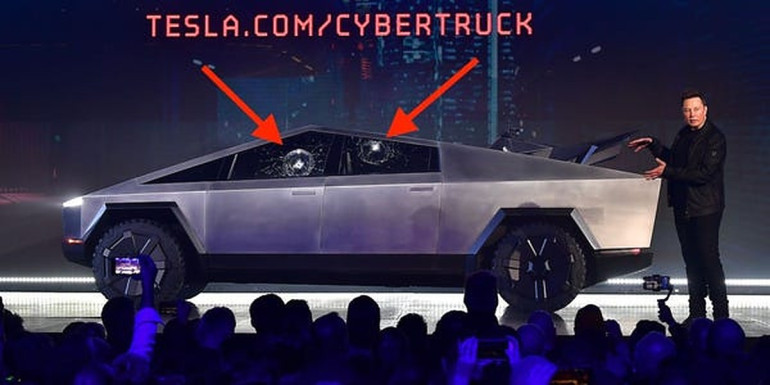 Tesla–ն, չնայած առաջին էլեկտրական պիկապի ձախողված ներկայացմանը, հազարավոր պատվերներ է ստացել