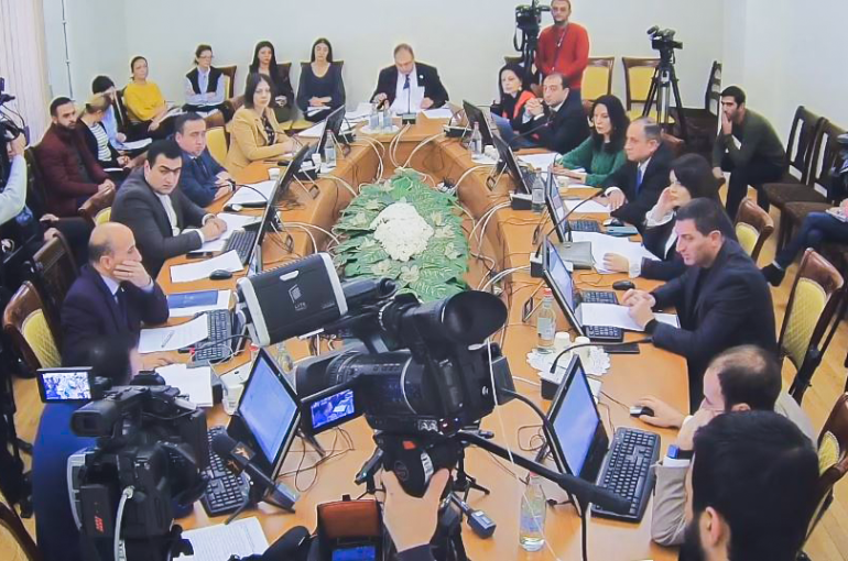 ԱԺ–ում ավարտվեց Պետական-իրավական հարցերի մշտական հանձնաժողովի հերթական նիստը (տեսանյութ)