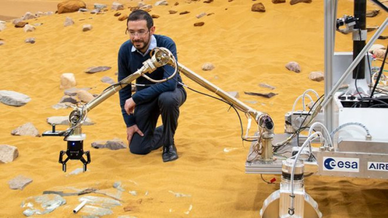Mars rover aims to grab a piece of history