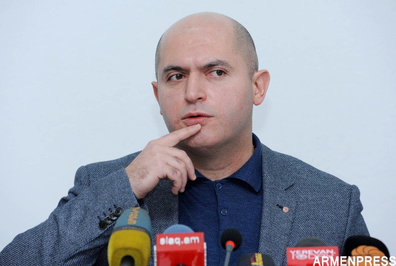 Armenian authorities need urgent snap elections 'to avoid worst-case scenario' over Artsakh – Armen Ashotyan