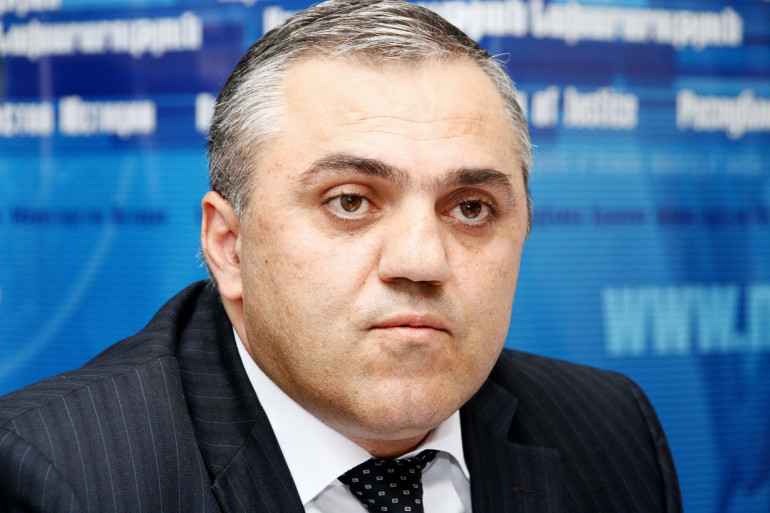 Հրայր Թովմասյանի սանիկ Նորայր Փանոսյանին կրկին կալանավորեցին Հրայր Թովմասյանի սանիկ Նորայր Փանոսյանին կրկին կալանավորեցին