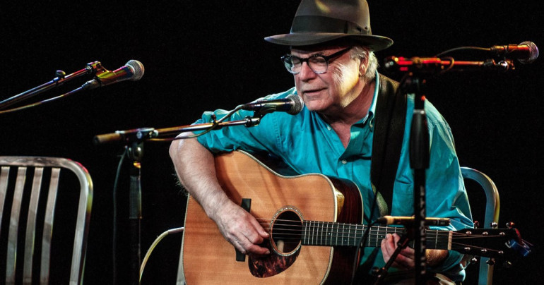 Nashville singer David Olney dies on stage after apologising to crowd