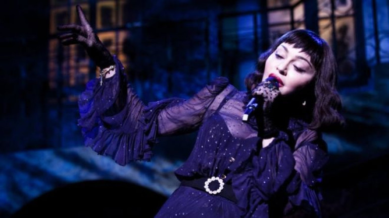 Madonna resumes London tour after injuries