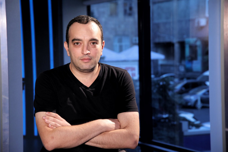 «5-րդ ալիք» ՀԸ փոխտնօրենը հերքում է ծեծի ենթարկվելու մասին տեղեկությունը «5-րդ ալիք» ՀԸ փոխտնօրենը հերքում է ծեծի ենթարկվելու մասին տեղեկությունը