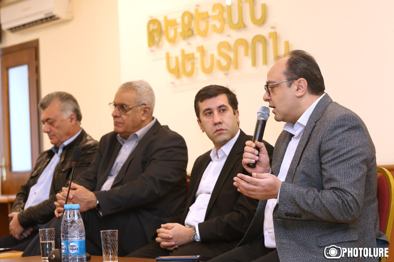 Տեղի ունեցավ «Արցախը մեծ փոփոխությունների նախաշեմին․ արտաքին և ներքին անվտանգություն» թեմայով պանելային քննարկում (տեսանյութ) Տեղի ունեցավ «Արցախը մեծ փոփոխությունների նախաշեմին․ արտաքին և ներքին անվտանգություն» թեմայով պանելային քննարկում (տեսանյութ)
