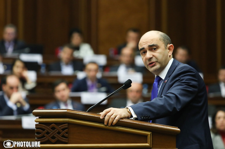 Հանրաքվեի դրվող փոփոխությունը խտրականություն է ՍԴ նախագահի, 6 դատավորների և մնացյալ 2 դատավորների միջև՝ առանց որևէ օբյեկտիվ հիմքի և իրավաչափ նպատակի. Էդմոն Մարուքյան Հանրաքվեի դրվող փոփոխությունը խտրականություն է ՍԴ նախագահի, 6 դատավորների և մնացյալ 2 դատավորների միջև՝ առանց որևէ օբյեկտիվ հիմքի և իրավաչափ նպատակի. Էդմոն Մարուքյան