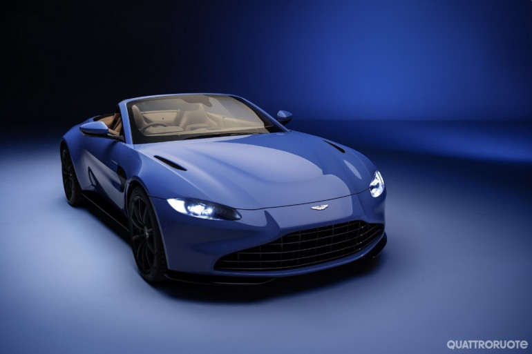 Aston Martin-ը ներկայացրել է V8 Vantage կուպեի հիման վրա կառուցված ռոդսթերը՝ ամենաարագ բացվող ծալովի տանիքով (լուսանկարներ)