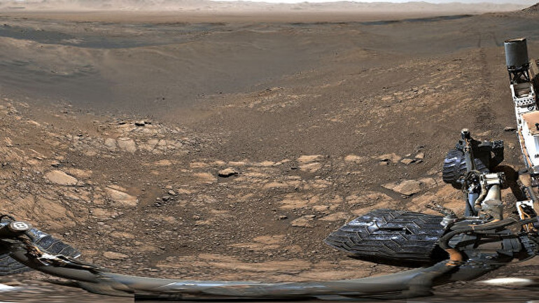 Curiosity's 1.8-billion-pixel panorama revealed