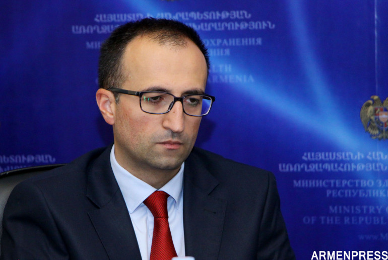 Циркуляция коронавируса в Армении вышла из-под контроля – Арсен Торосян Циркуляция коронавируса в Армении вышла из-под контроля – Арсен Торосян