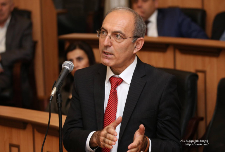 Արցախի համար անընդունելի տարբերակ է ԼՂ խնդրի լուծման փուլային փաթեթը, այն հակասում է հայության շահերին. Արցախի ԱԺ փոխնախագահը՝ Լավրովի հայտարարության մասին Արցախի համար անընդունելի տարբերակ է ԼՂ խնդրի լուծման փուլային փաթեթը, այն հակասում է հայության շահերին. Արցախի ԱԺ փոխնախագահը՝ Լավրովի հայտարարության մասին