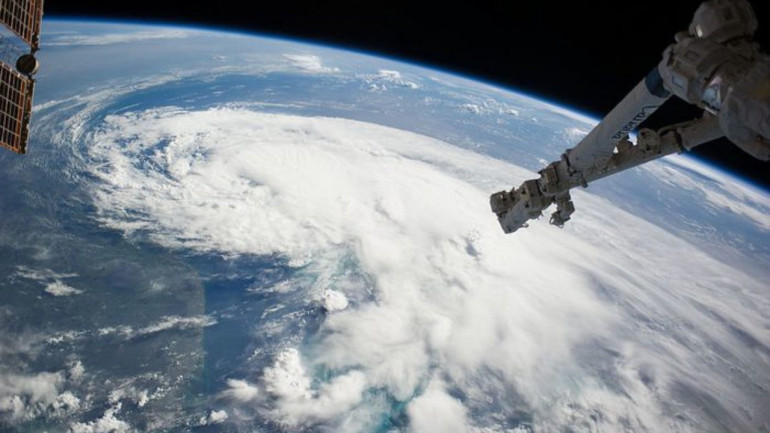 Iran launches satellite 'amid US tensions'