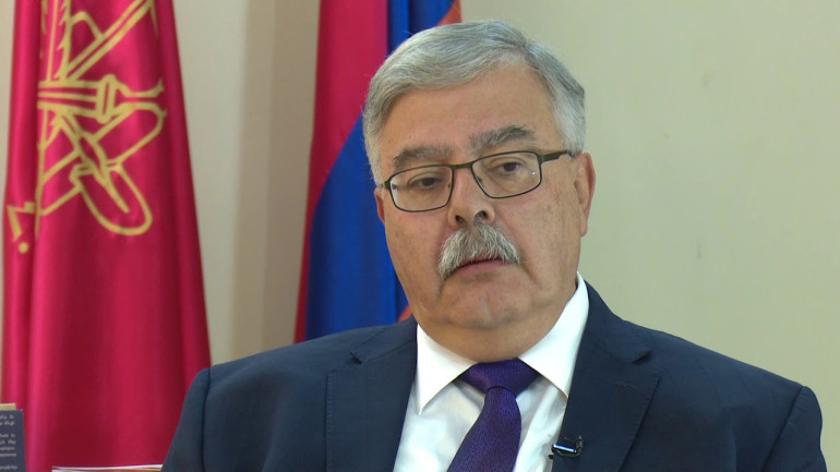 Բրեդ Փիթը «Մի քիչ լավ նորություններ» հաղորդման շրջանակում հանդես է եկել որպես «օդերևութաբան» (տեսանյութ)