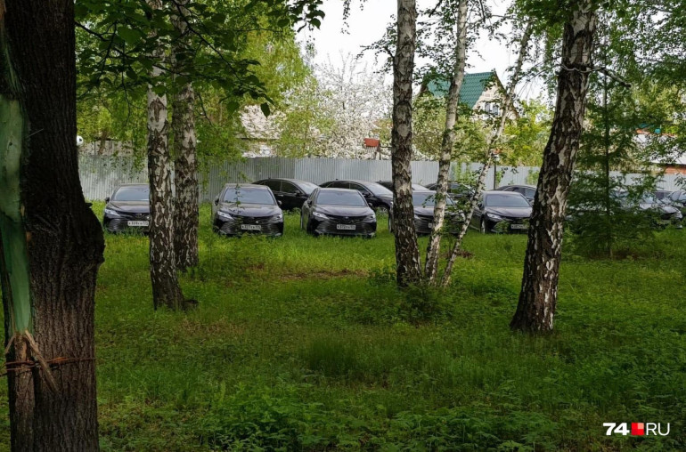 Ռուսաստանում տասնյակ նորագույն Toyota Camry-ներ են հայտնաբերել անտառում