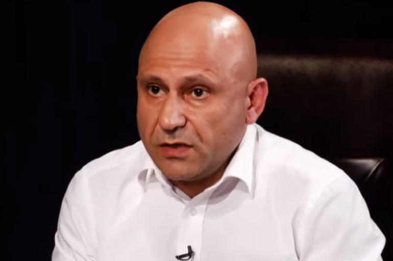 Կորոնավիրուսի դեմ պայքարում իշխանությունն արդեն խեղդվող մարդու նման փրփուրներից է կախվում. համաճարակաբան Կորոնավիրուսի դեմ պայքարում իշխանությունն արդեն խեղդվող մարդու նման փրփուրներից է կախվում. համաճարակաբան