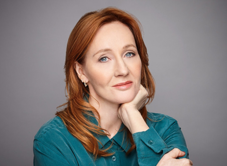 JK Rowling to publish fairytale online for children in lockdown