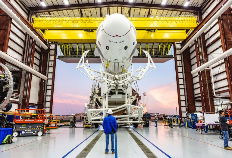 SpaceX-ի Dragon տիեզերանավի պատմական արձակումը հետաձգվել է վատ եղանակի պատճառով (տեսանյութ)