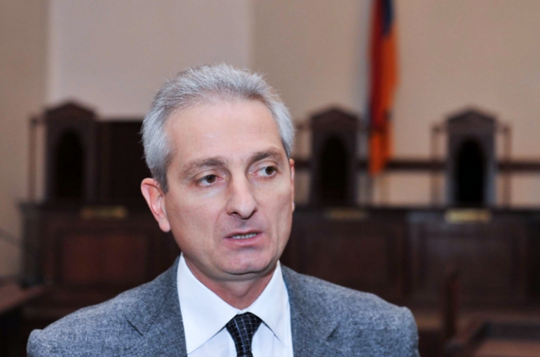 ՄԻԵԴ-ի կողմից ՍԴ դատավորների դիմումների միջանկյալ միջոցի կիրառման մերժումը բոլորովին կապ չունի նրանց գանգատի բովանդակության հետ․ այդ մերժմանը պետք չէ շատ ուշադրություն դարձնել․ Արա Ղազարյան ՄԻԵԴ-ի կողմից ՍԴ դատավորների դիմումների միջանկյալ միջոցի կիրառման մերժումը բոլորովին կապ չունի նրանց գանգատի բովանդակության հետ․ այդ մերժմանը պետք չէ շատ ուշադրություն դարձնել․ Արա Ղազարյան