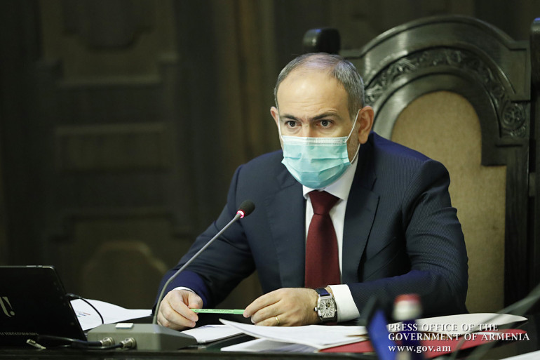 Երբ մահերի թիվը հասնի զրոյի, «Կրիր դիմակ, փրկիր կյանքեր» կարգախոսը փոխարինելու ենք «Կրիր դիմակ և մի տուգանվիր» կարգախոսով. վարչապետ Երբ մահերի թիվը հասնի զրոյի, «Կրիր դիմակ, փրկիր կյանքեր» կարգախոսը փոխարինելու ենք «Կրիր դիմակ և մի տուգանվիր» կարգախոսով. վարչապետ