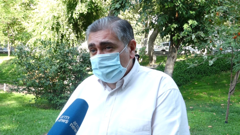 Պետությունը գյուղացուն թողել է իր խնդրի հետ մենակ, մինչդեռ պարտավոր էր միջամտել, երբ շուկան ձախողվում էր. Արթուր Խաչատրյանը՝ խաղողի մթերման գնային քաղաքականության մասին (տեսանյութ) Պետությունը գյուղացուն թողել է իր խնդրի հետ մենակ, մինչդեռ պարտավոր էր միջամտել, երբ շուկան ձախողվում էր. Արթուր Խաչատրյանը՝ խաղողի մթերման գնային քաղաքականության մասին (տեսանյութ)