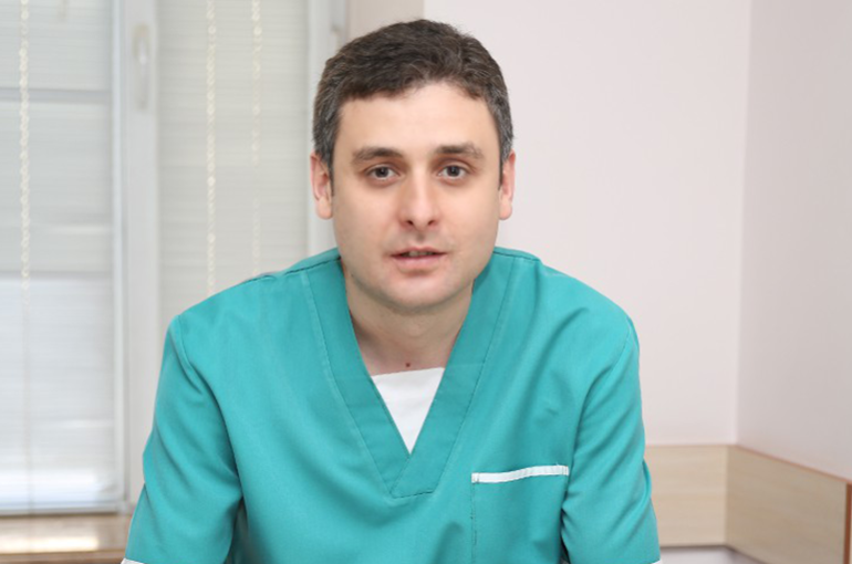 Հատկապես որ հիվանդություններն են վատ ելքի պատճառ դառնում, ռենտգեն, թե ԿՏ, որ վիտամինները կարելի է պրոֆիլակտիկ ընդունել. բժիշկը՝ կորոնավիրուսի մասին